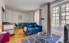 Champs-Elysees - 2Br With Balcony - Cityapartmentstay