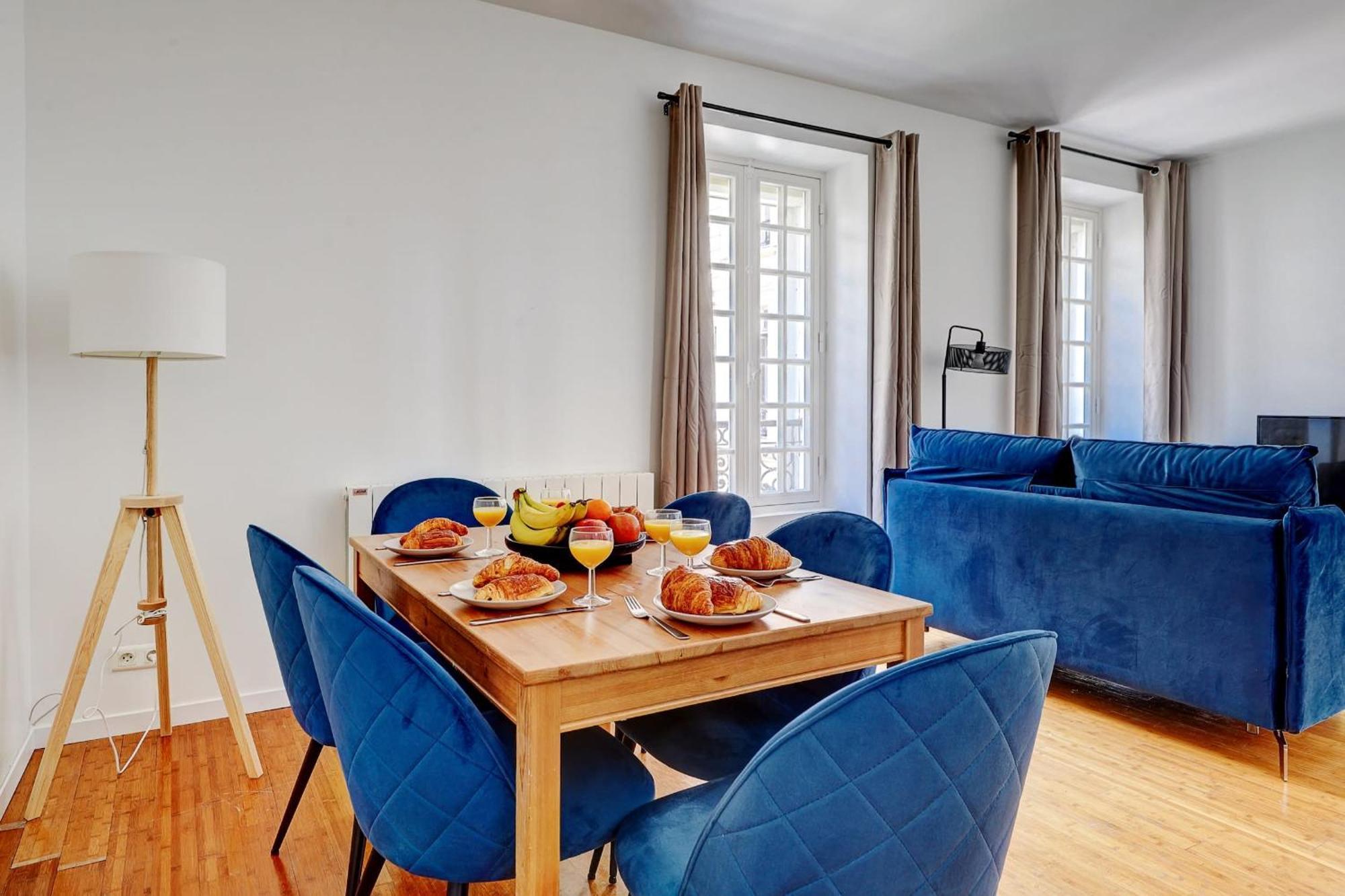Champs-Elysees - 2Br With Balcony - Cityapartmentstay París Exterior foto